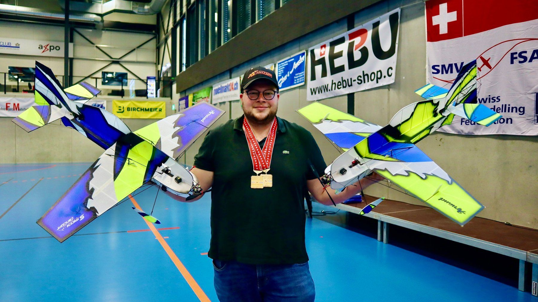 Modellismo RC: Cours de pilotage d'avions RC - Modélisme radio-commandé – Nuovo e nell'imballaggio originale da Trélex venduto da Arnaudyak 8