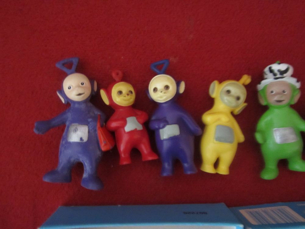 1998 Teletubbies At Play Felt Kids Play Set Story Board Ragdoll