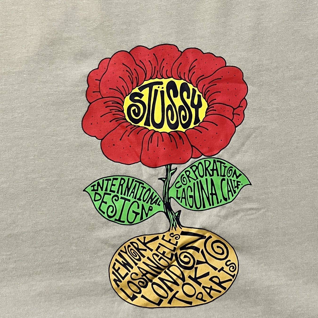 Stüssy T-Shirts: Stüssy Flower Tee (XL) – Neu (gemäss Beschreibung) aus Chamoson von Sapoloshop 1