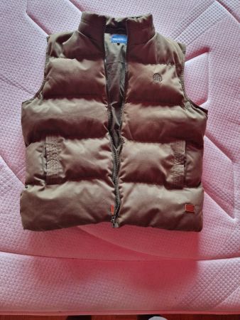 Gilet chic matelassé avec capuche