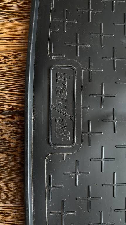 Käfige, Transport & Sicherheit: Travall Hundegitter + Kofferraumwanne für Nissan Qashqai J11 – Gebraucht aus Mühlau von L7E 3