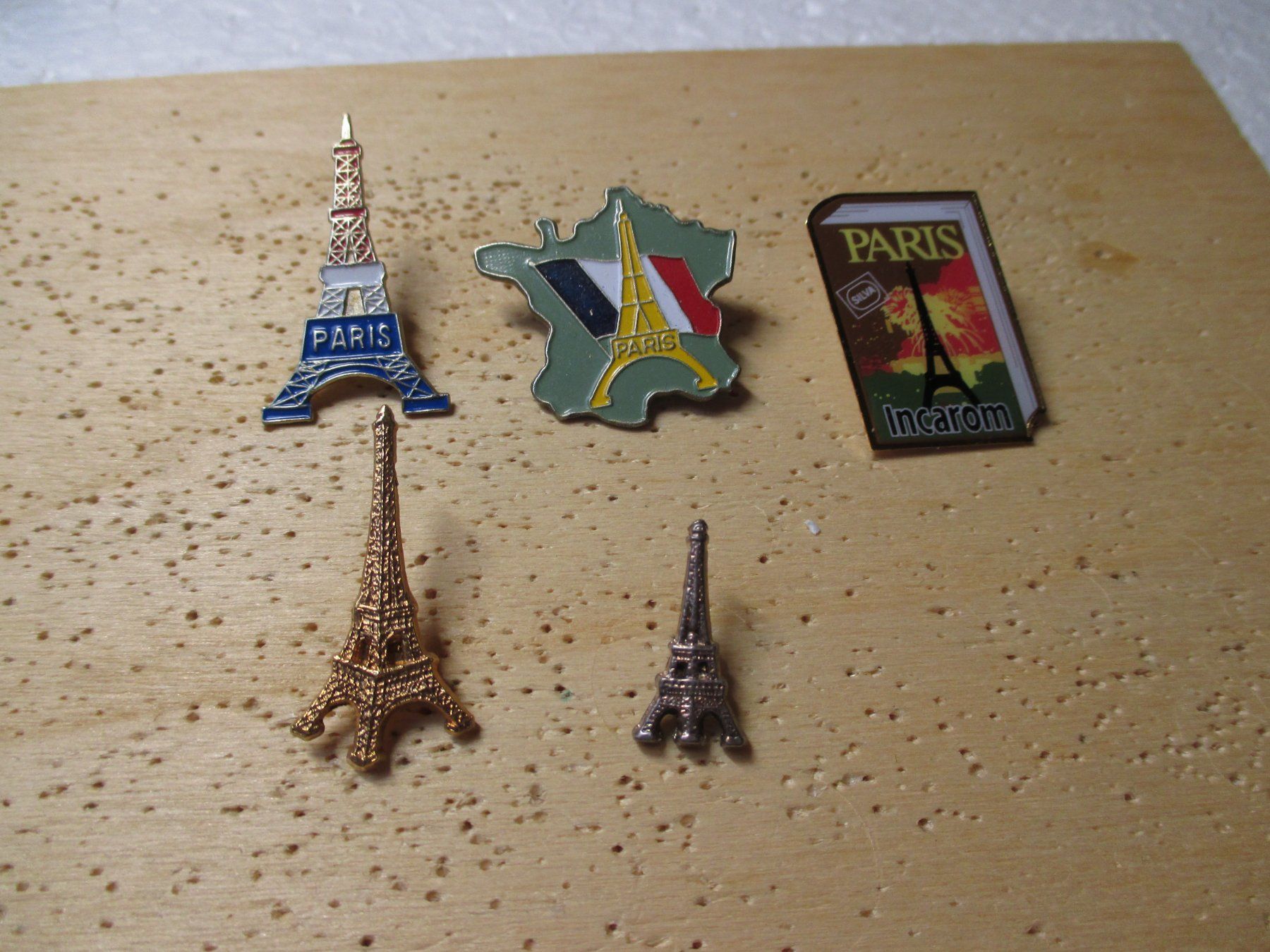 Placchette & Badge: Paris Eifelturm Frankreich Pin Sammlung – Nuovo (secondo la descrizione) da Felsberg venduto da sanwill
