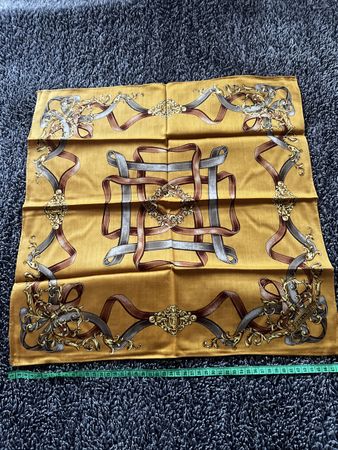 Trussardi Tuch 48 × 48 cm – dekoratives Vintage Design