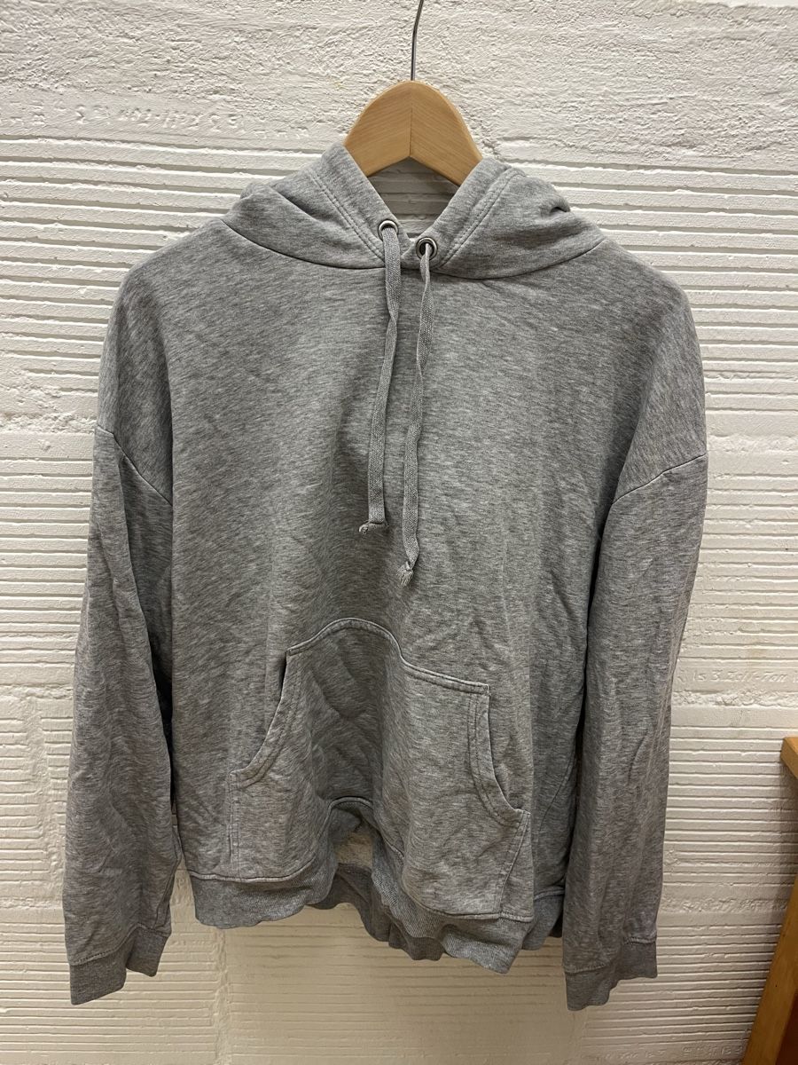 Maglioni & Felpe: Grauer H&M Hoodie, Grösse M – Usato da Meilen venduto da jes_c25c