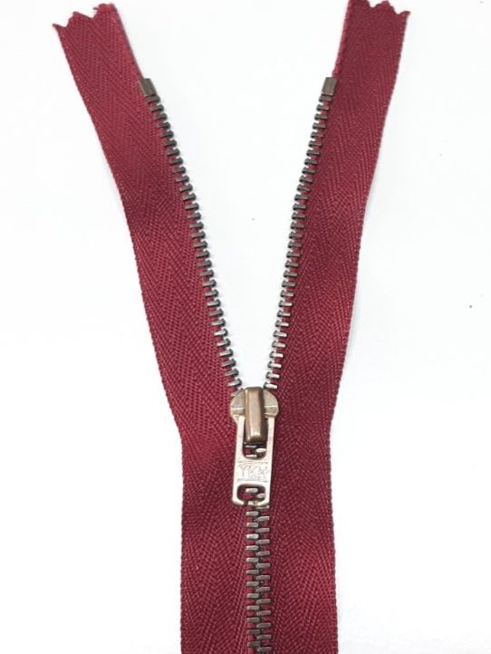 Stoffe: Reißverschluss 18 cm -  Fermeture éclair 18 cm – Neu (gemäss Beschreibung) aus Savagnier von Marderuth