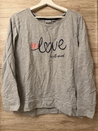 Grauer Pullover mit Aufdruck "Love", Grösse M (40/42)