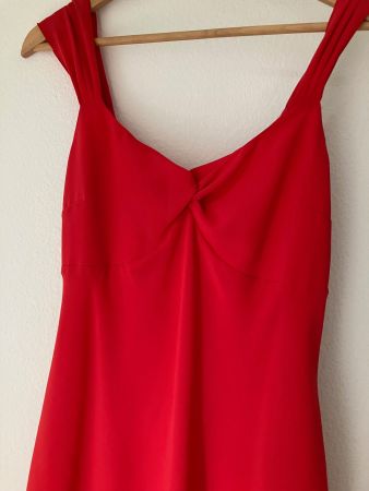 Elegantes rotes Kleid von Modyva – Grösse 40 – Vielseitig