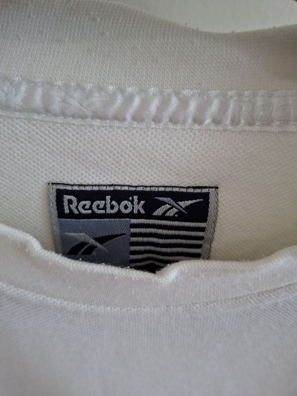 Reebok T-Shirts: T-shirt Reebok vintage 90  – Gebraucht aus Renens VD von ser_j2fn 8