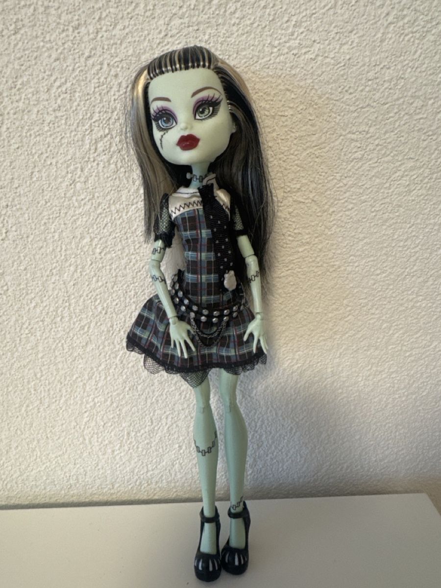 Bambole: Monster High Frankie Stein Doll – Usato da Wil SG venduto da eid_m7ks