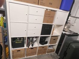 Ikea kallax gebraucht inkl. Braunen Kisten