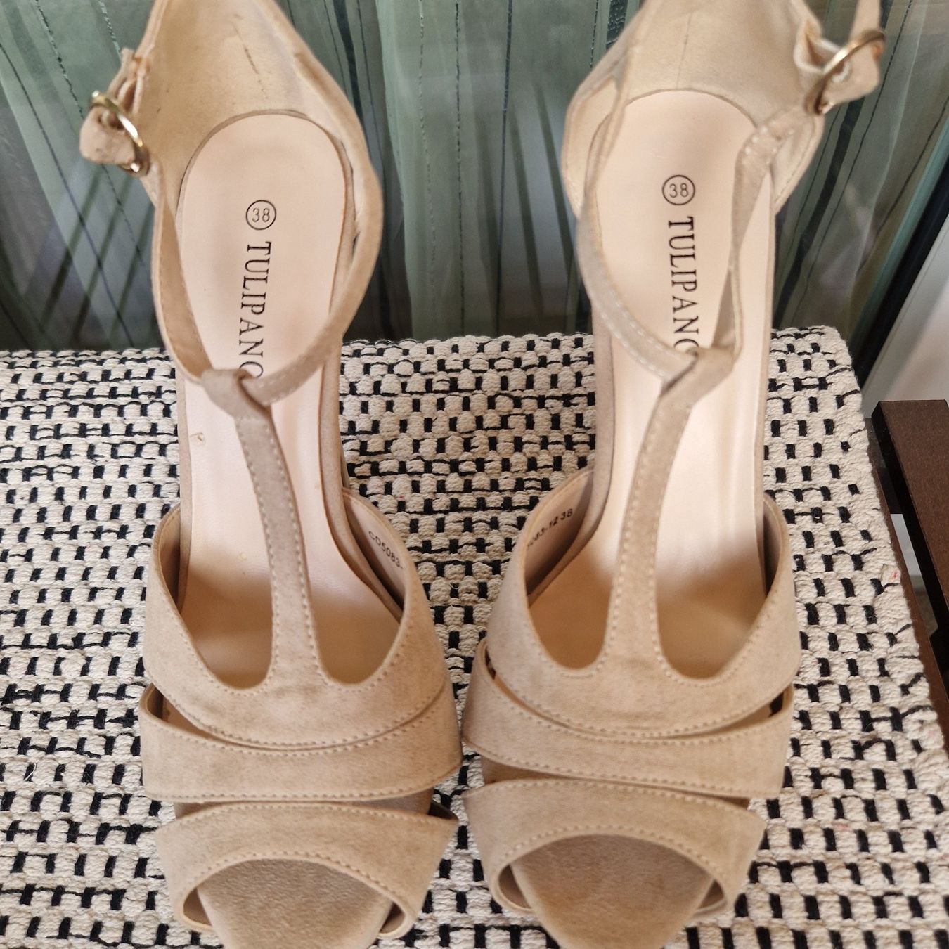 Scarpe da donna: High Heels beige Tulipano 38 – Usato da Nendeln venduto da Zopfie_ 5