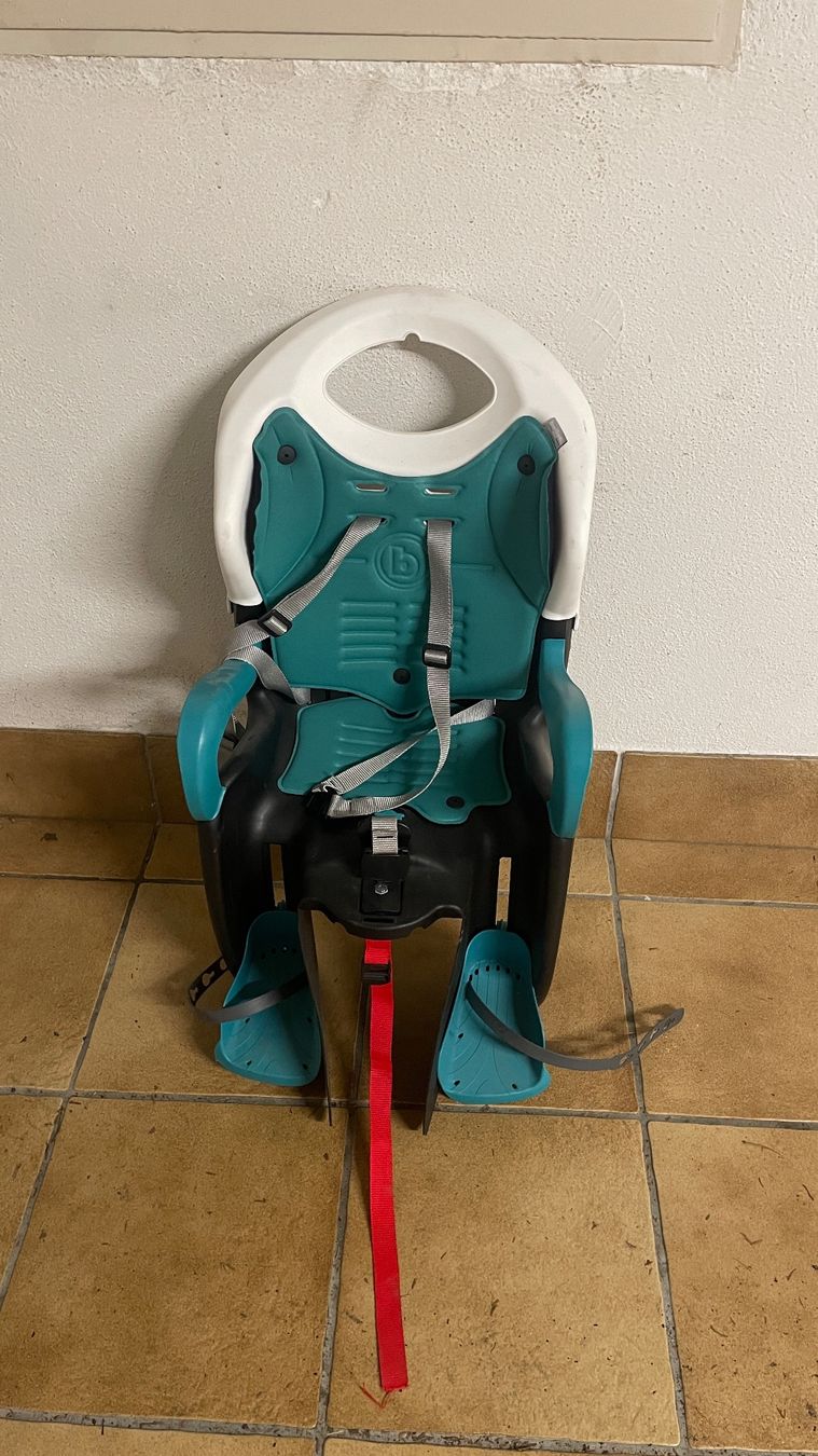 Seggiolini per auto: Velo Kindersitz – Usato da Sevelen venduto da gibsons