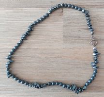 Neue elegante Hämatit Halskette, Handarbeit, 50 cm lang