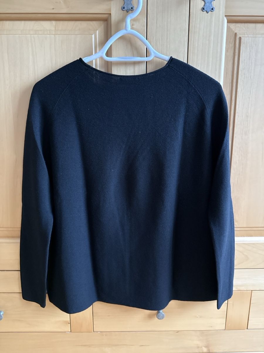 Pullover & Sweatshirts: Schwarzer Strickpullover aus 100% Schurwolle Grösse M – Neu (gemäss Beschreibung) aus Meggen von BertaundAnton 2