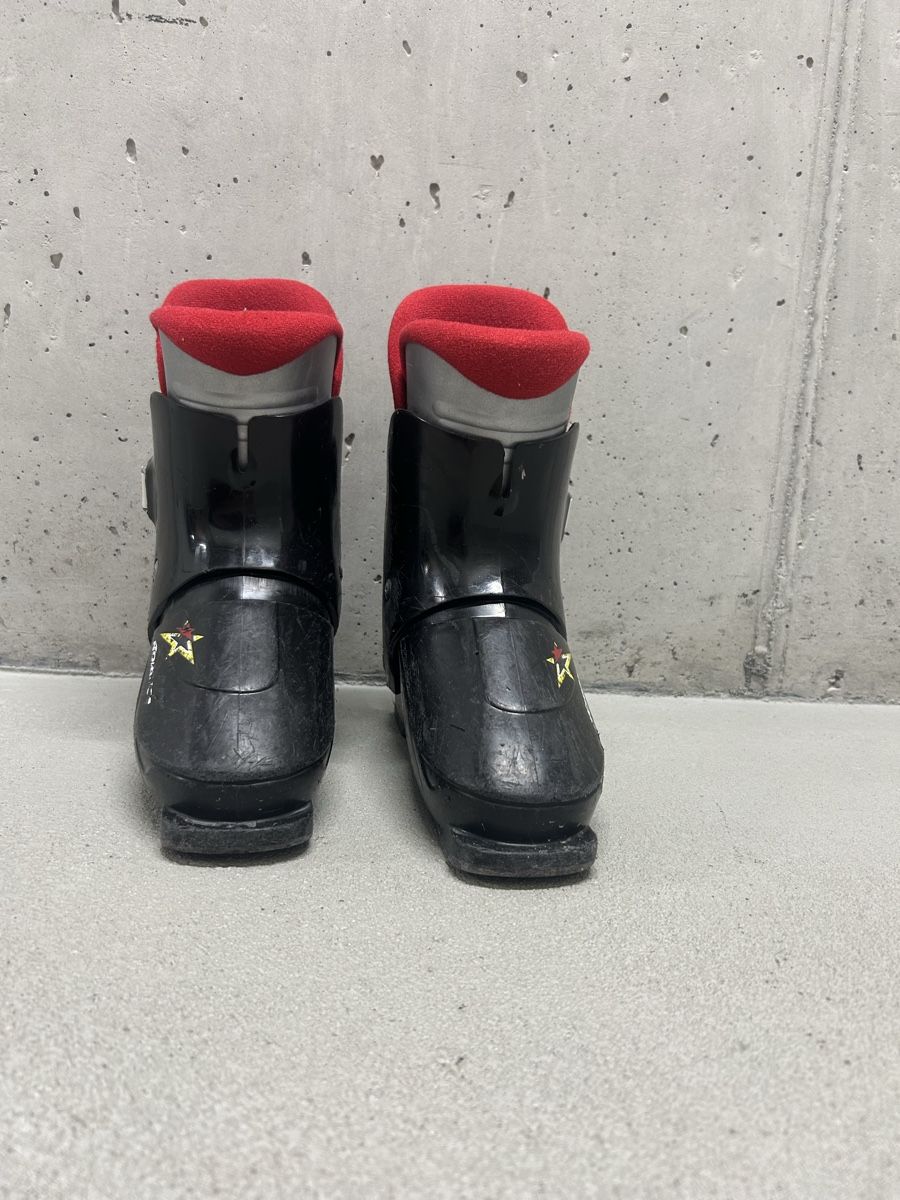 Scarpe per ragazzi: Kinder Skischuh – Usato da Zäziwil venduto da Liv696