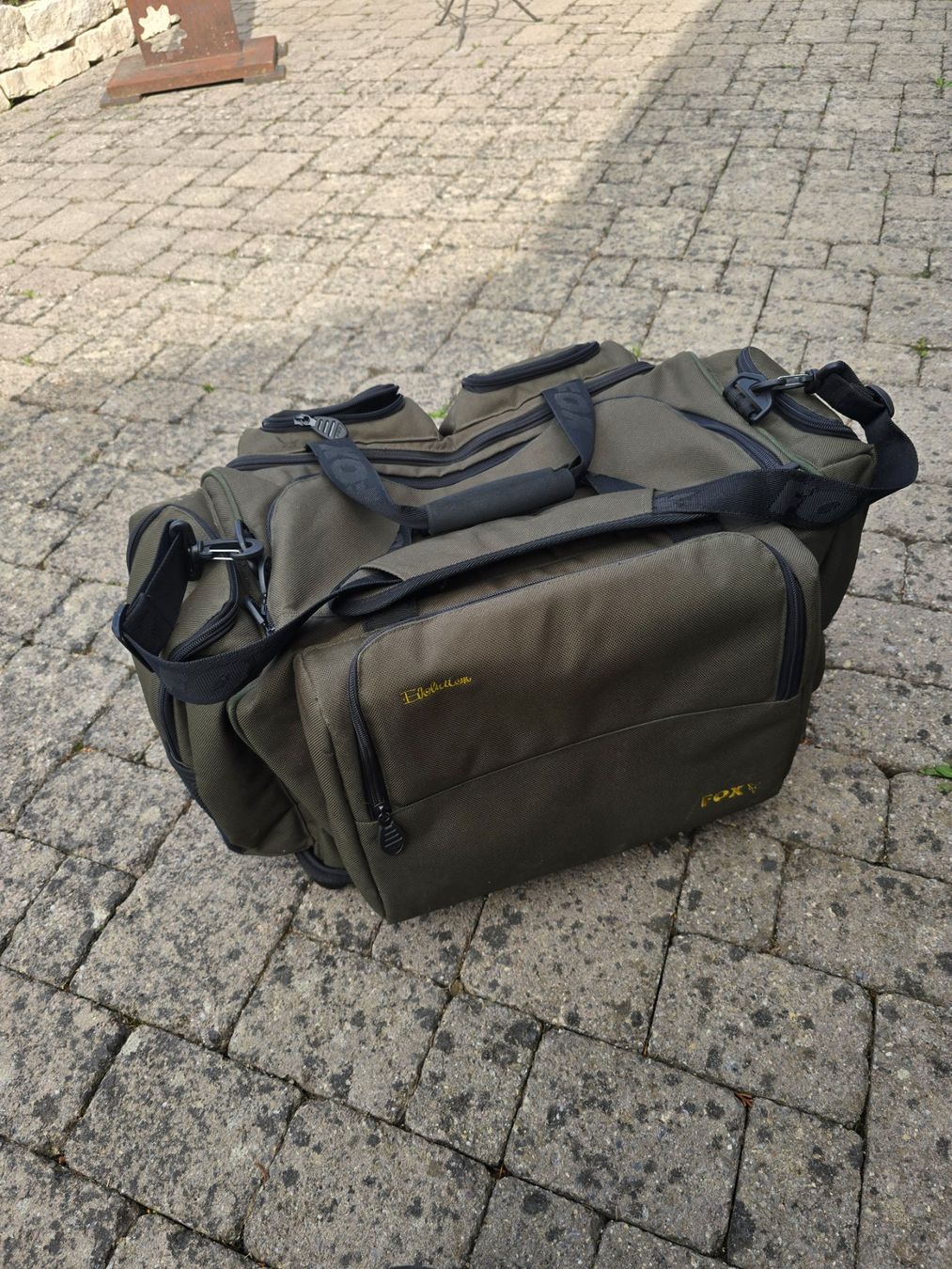 Fox Tasche Angeltasche Evolution Bag / Fischertasche/Karpfen (Gebraucht) in  Hausen AG fr CHF 20  mit Lieferung auf Ricardo kaufen