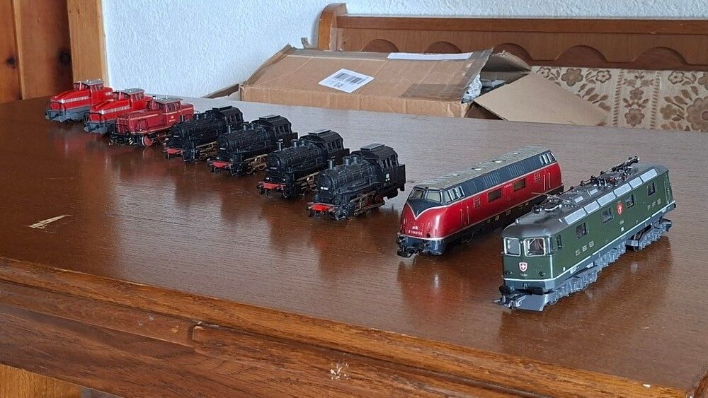 Märklin Trains électriques: H0 AC 8 Märklin , 1 Lima Lok. – D'occasion à Pfäffikon ZH par gub_2j76 7
