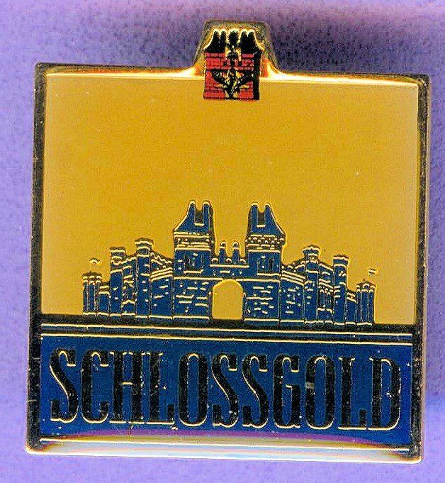 Feldschlösschen Placchette & Badge: FELDSCHLÖSSCHEN Bier  SCHLOSSGOLD – Usato da Winterthur venduto da Sammleroase