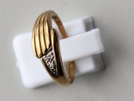 Goldring Damen mit Diamanten 333er Echtgold Elegant &Zeitlos