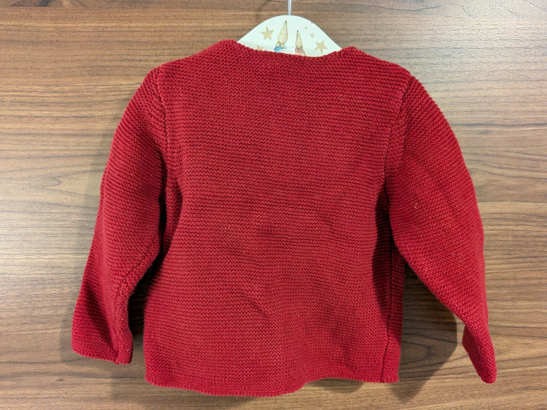 H&M Pullover & Sweatshirts: Kinder Strickjacke rot mit Knöpfen – Gebraucht aus Pfaffhausen von ZwergeUndMehr 1