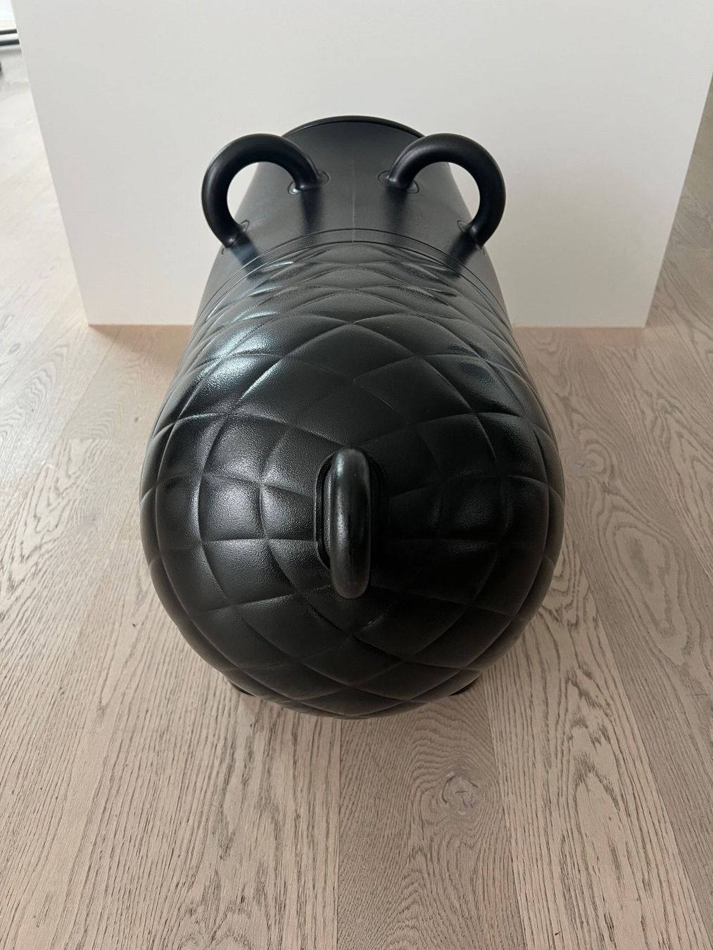 Figuren: Wohnaccessoire Cybex Hausschwein by Marcel Wanders – Neu und originalverpackt aus Winterthur von mic_l98y 5