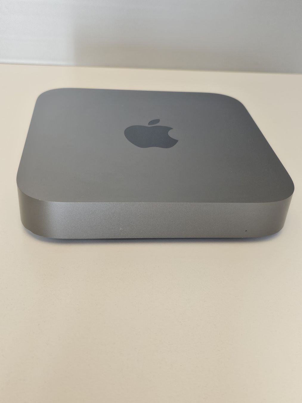 Apple PCs: Mac mini 2018 Intel i3 8gen, 8GB Ram, 256Gb, 4 Thunderbolt 3 – Gebraucht aus Schaffhausen von P3ntiumii 1