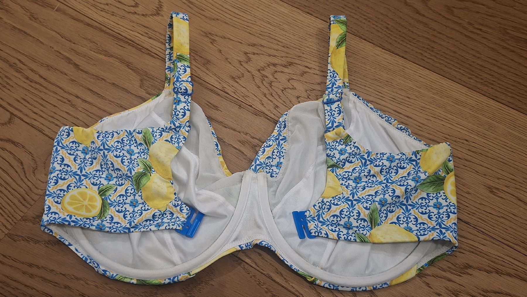 Badekleider & Bikinis: Supersüsses Bikinioberteil in 80L – Gebraucht aus Oberengstringen von Kimchimon 1