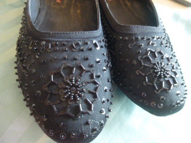 Scarpe da donna: Ballerina 41 schwarz Glasperlen/Paillett – Nuovo (secondo la descrizione) da Hinwil venduto da Glasperlen 3