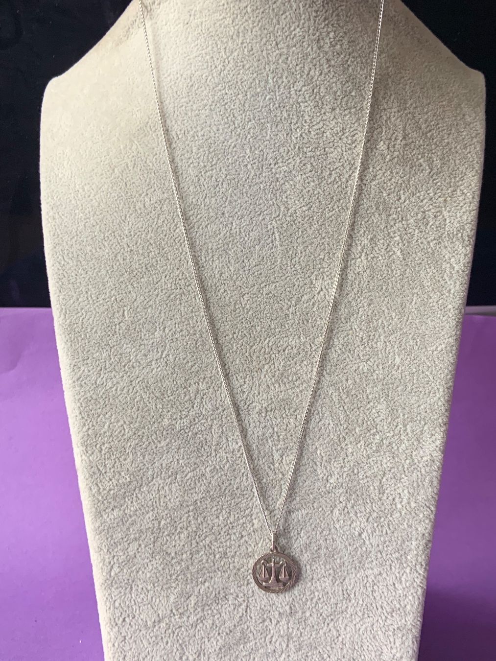 Catenine: Silberkette Sternzeichen WAAGE  (56cm) – Usato da Dittingen venduto da Bellevista 8