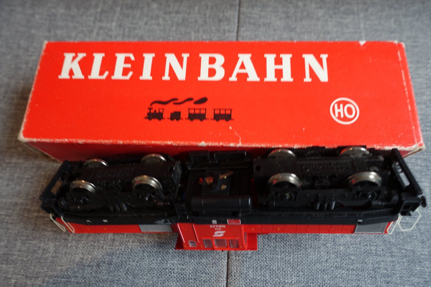 Kleinbahn Modellini di ferrovie: KLEINBAHN E-Lok ÖBB 1063, HO - DC – Usato da Wallbach venduto da Sarrows 6