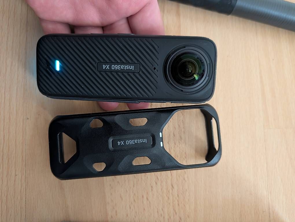 Action Cam: Insta360 x4 mit viel Zubehör – D'occasion à Beromünster par Maziarj 1