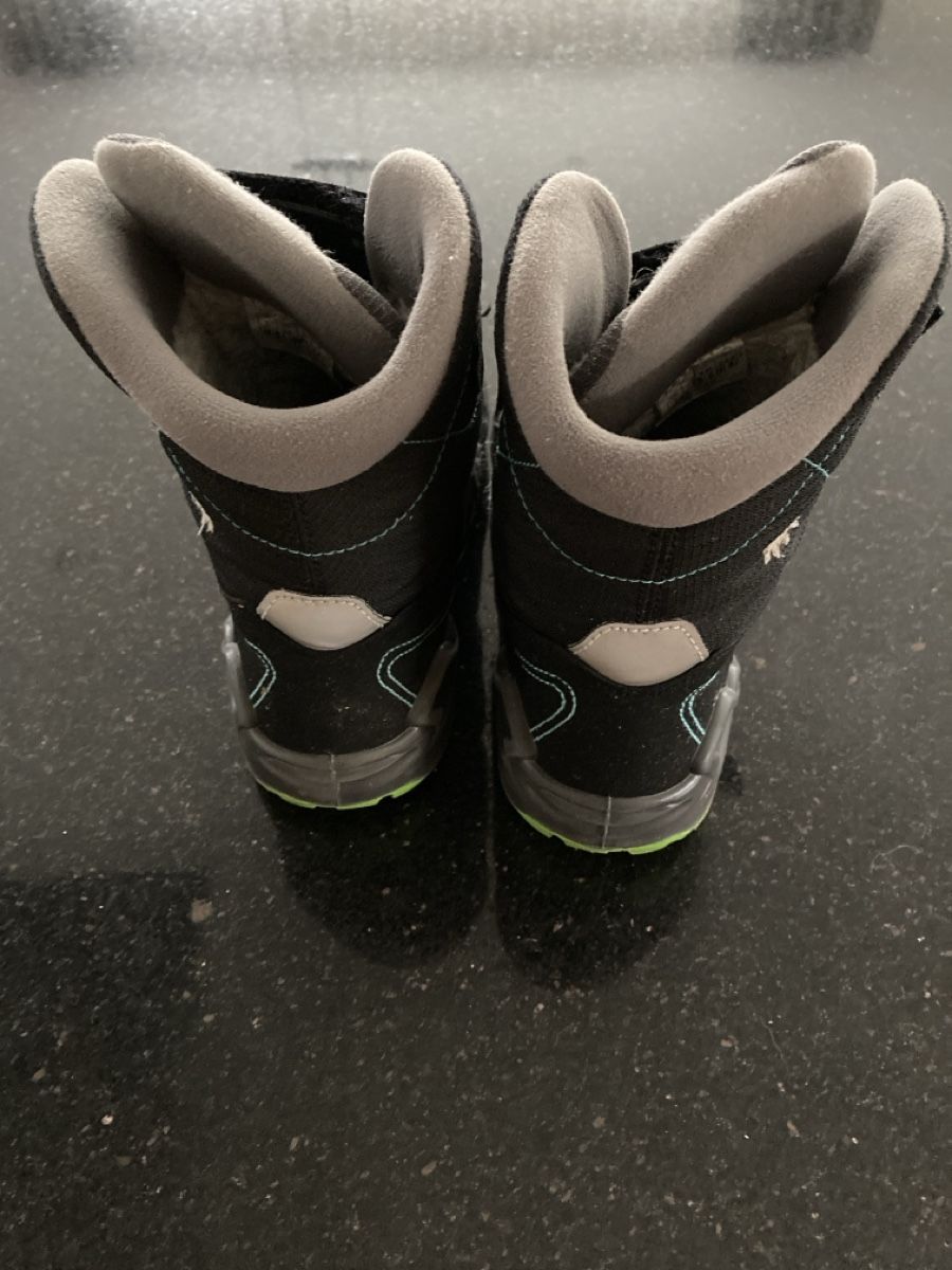 Lowa Scarpe per ragazzi: Lowa Winterschuhe Grösse 36 – Usato da Gunzwil venduto da Heimatchochi 1