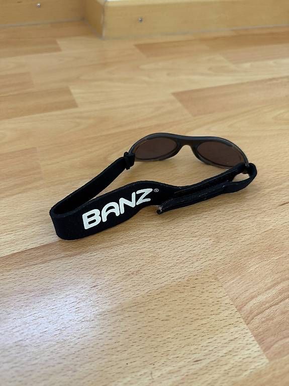 Occhiali & Lenti: Banz Babysonnenbrille – Usato da Egg (Flawil) venduto da and_66z6