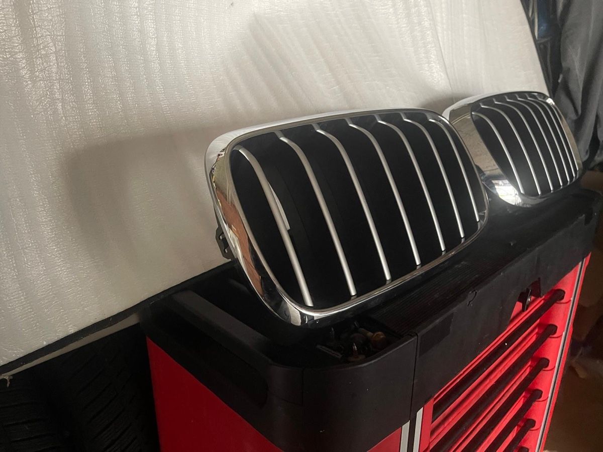 BMW Alle Autoersatzteile: Kühlergrills von BMW X6 Original – Gebraucht aus Grosswangen von her_59rt 1