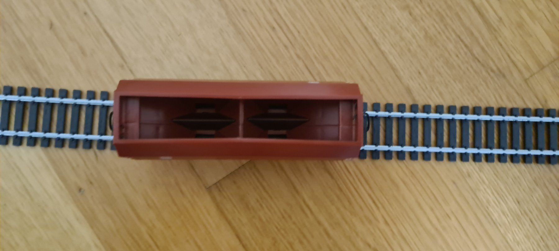 Märklin Modellini di ferrovie: Märklin Drehschieber-Seitenentladewagen – Usato da Steffisburg venduto da losti33 1