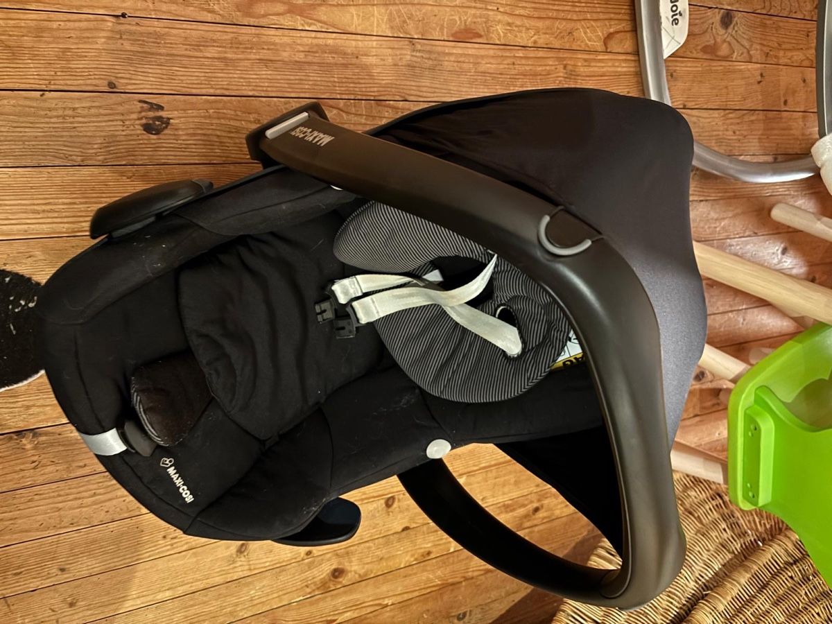 Maxi-Cosi Seggiolini per auto: Babyschale Maxi Cosi Pebble – Usato da Dittingen venduto da PaulBommel 1