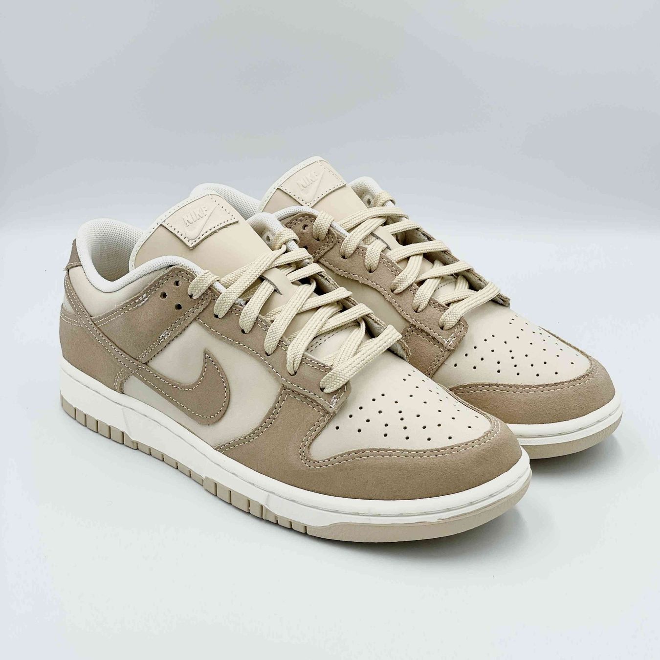 Nike Scarpe da uomo: Nike Dunk Low Sand Drift / Beige EU 42 – Nuovo e nell'imballaggio originale da Erlinsbach venduto da sasneakers