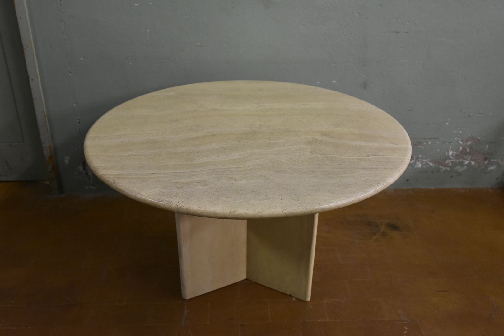 Tavoli: Designer Esstisch aus Travertin – Usato da Lichtensteig venduto da Usedinstorecom