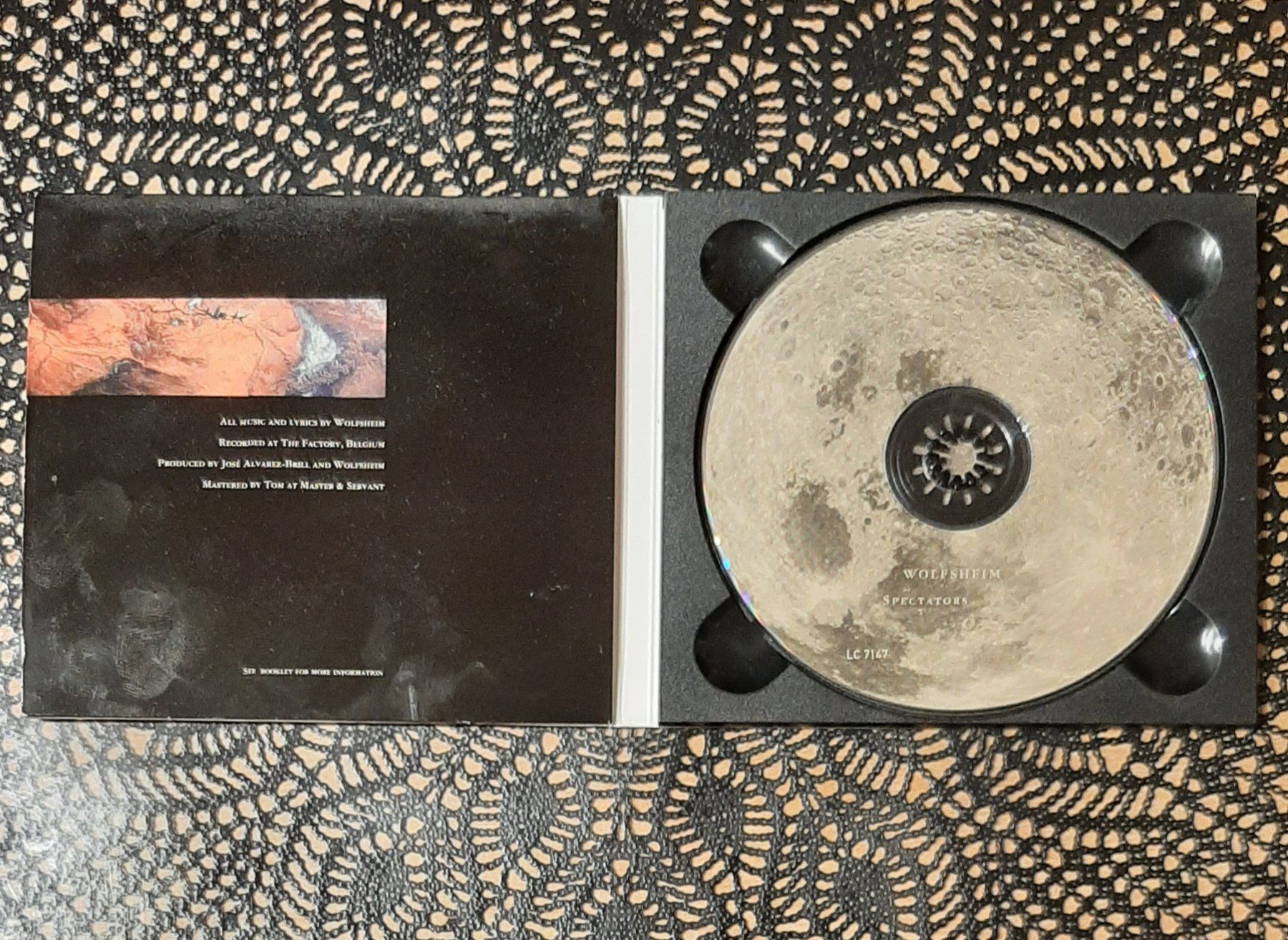CD: Wolfsheim - Spectators, DE Synthie Pop CD Album 1999 – Usato da Schönenberg TG venduto da Gregordini 2
