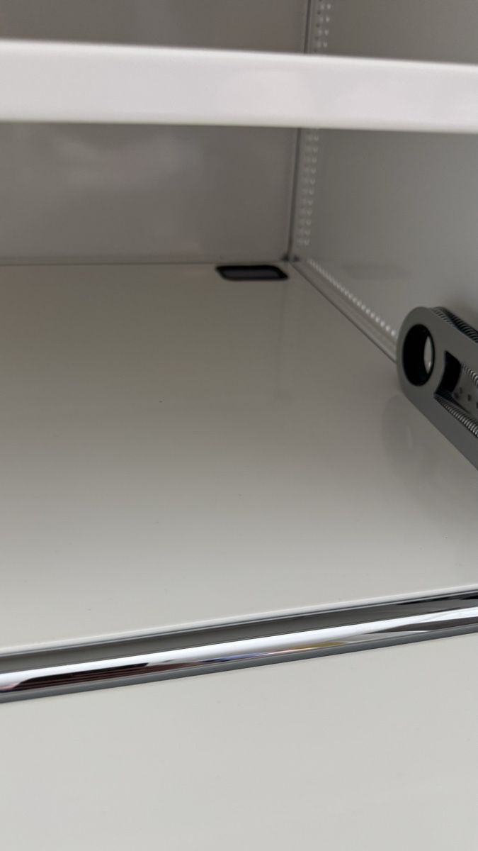 USM Meubles TV: USM Lowboard Reinweiss – D'occasion à Niederhasli par Palmier83400 3
