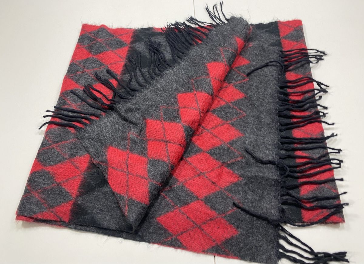 Foulard & Sciarpe: Wolle Schal – Usato da Opfikon venduto da Luis144 3
