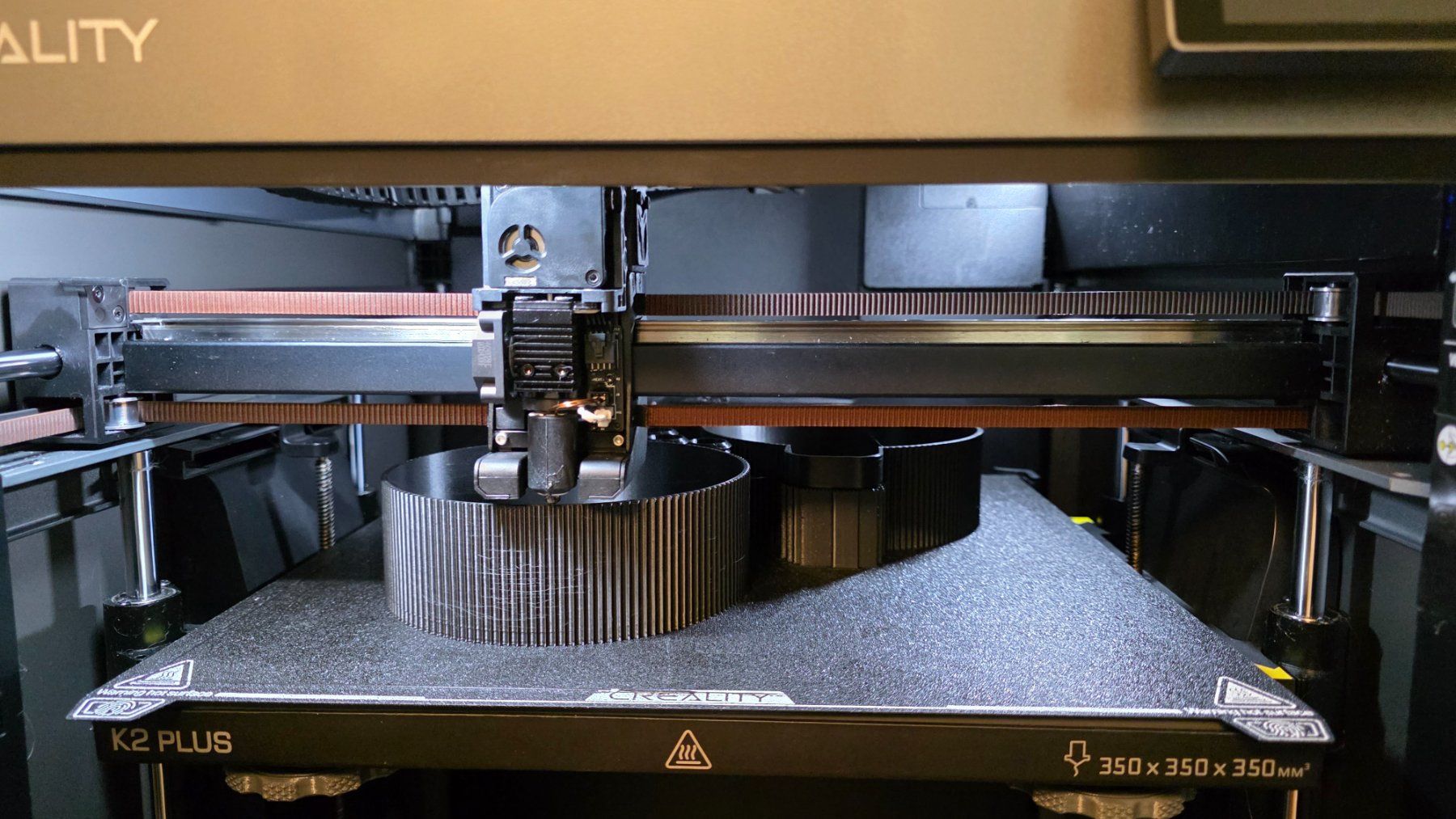 Imprimante 3D: Creality K2 Plus Combo mit 2 CFS, Graphit-Bed & Ersatzteilen – D'occasion à Saland par fricoure14 3