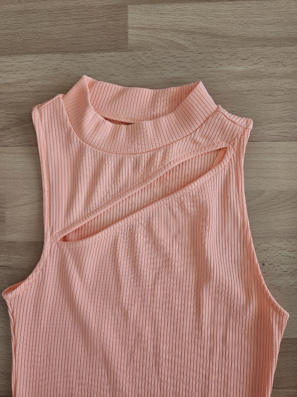H&M Vestiti: Leuchtend oranges Kleid mit Cutout – Usato da Thun venduto da bia_crh9 2