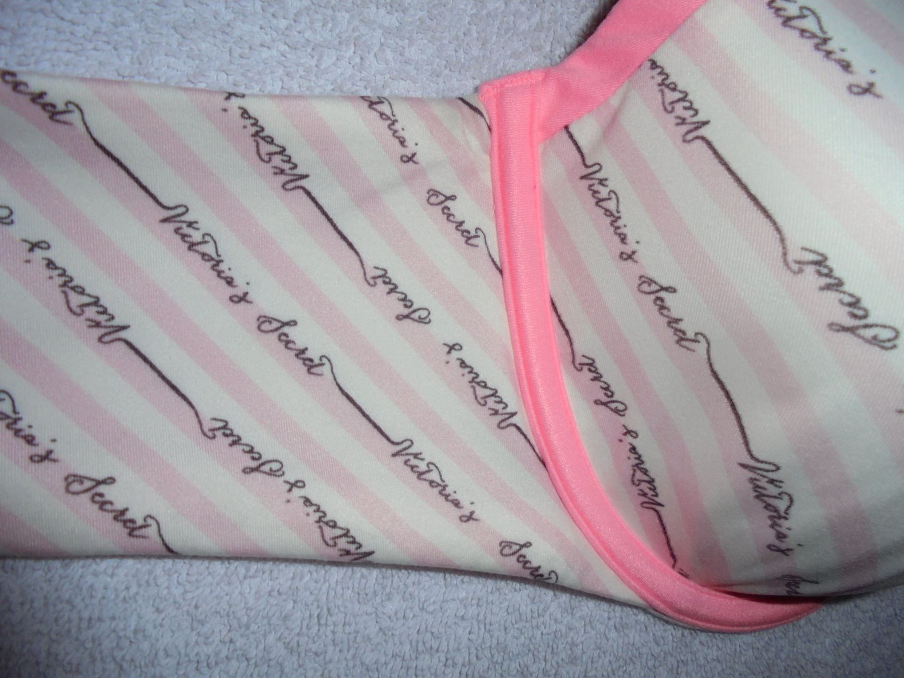 Victoria's Secret Sonstige Unterwäsche: VICTORIA'S SECRET BH GR. 70 E / 32 DD – Neu und originalverpackt aus Aarau Rohr von PinkSchwein 2