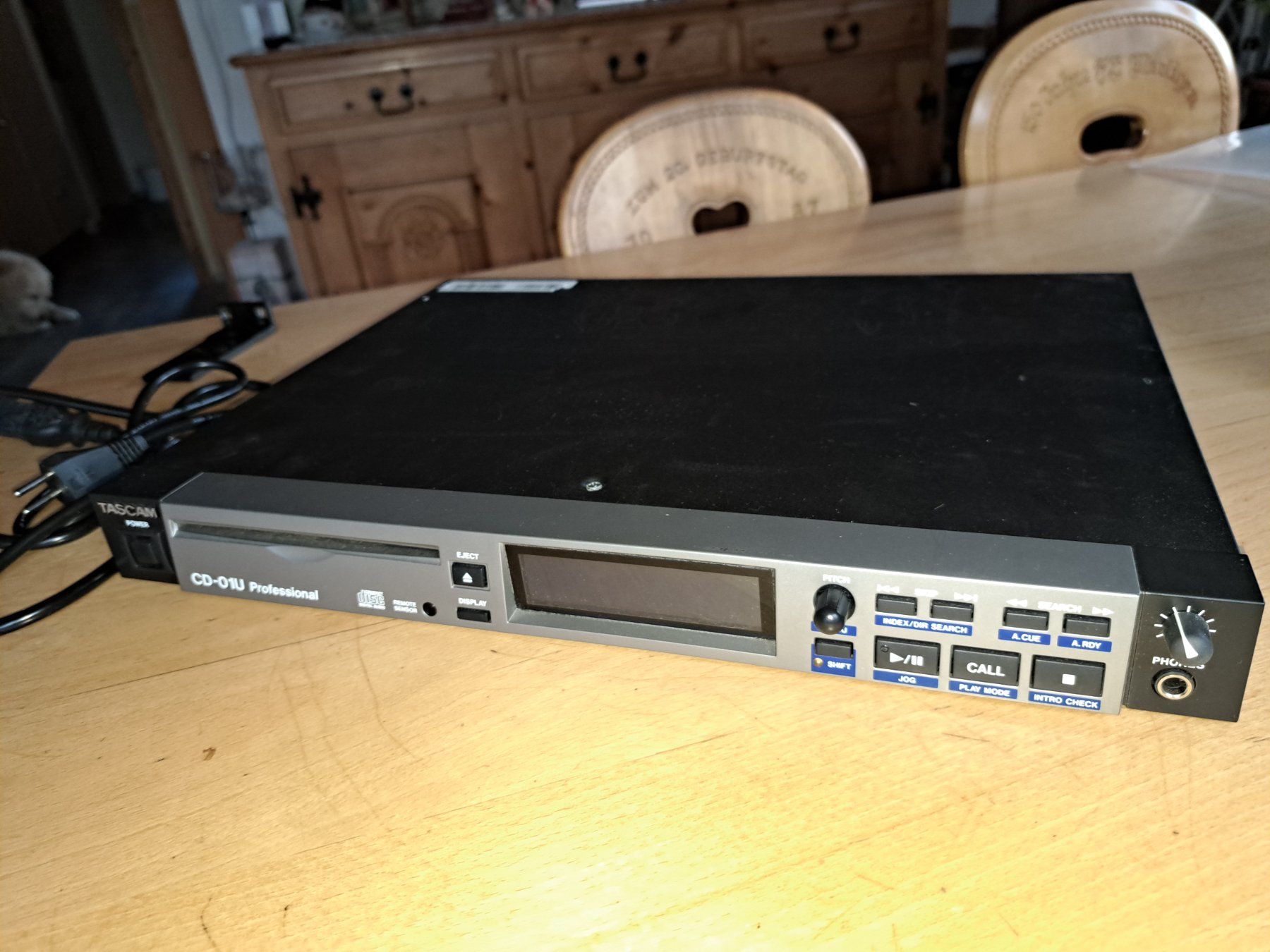Tascam Audio- & Mediensysteme: Professioneller CD Player – Gebraucht aus Tschingel von Leaderman