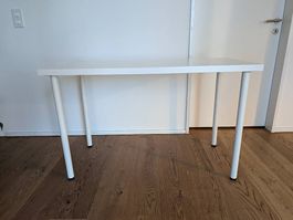 Praktischer Schreibtisch Lagkapten/Adils