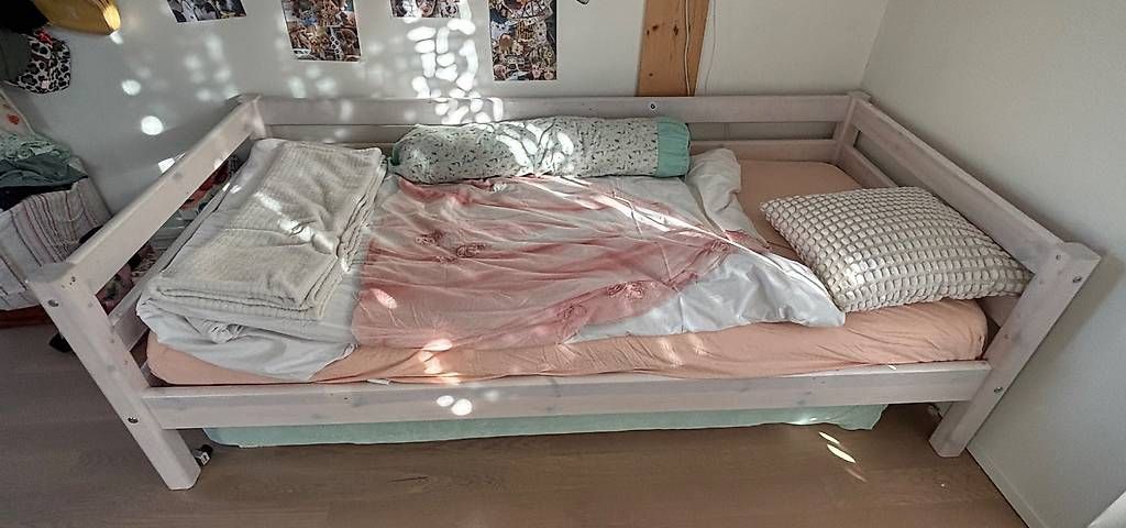 Flexa Letti: Flexa Classic Einzelbett 200 x 90 cm weiss – Usato da Zürich venduto da rem_8v6m
