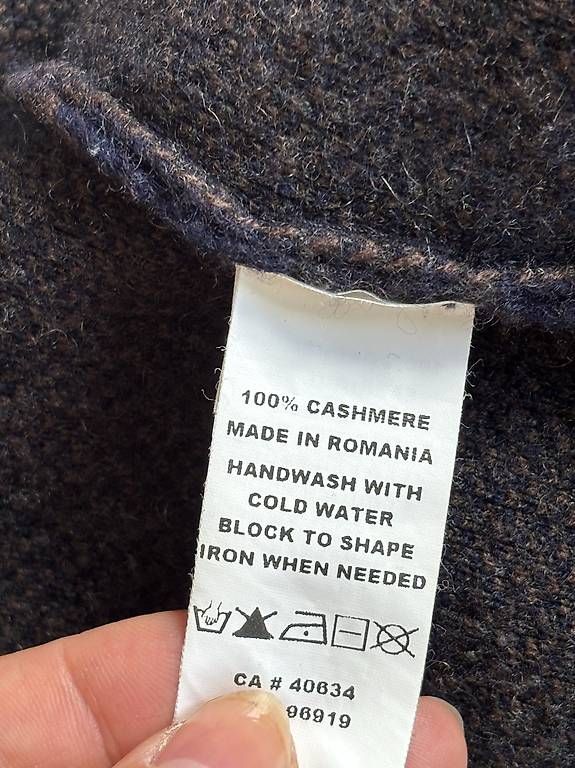 Giacche: Marc Jacobs Strickjacke Kashmir – Usato da Zürich venduto da AyJay 1