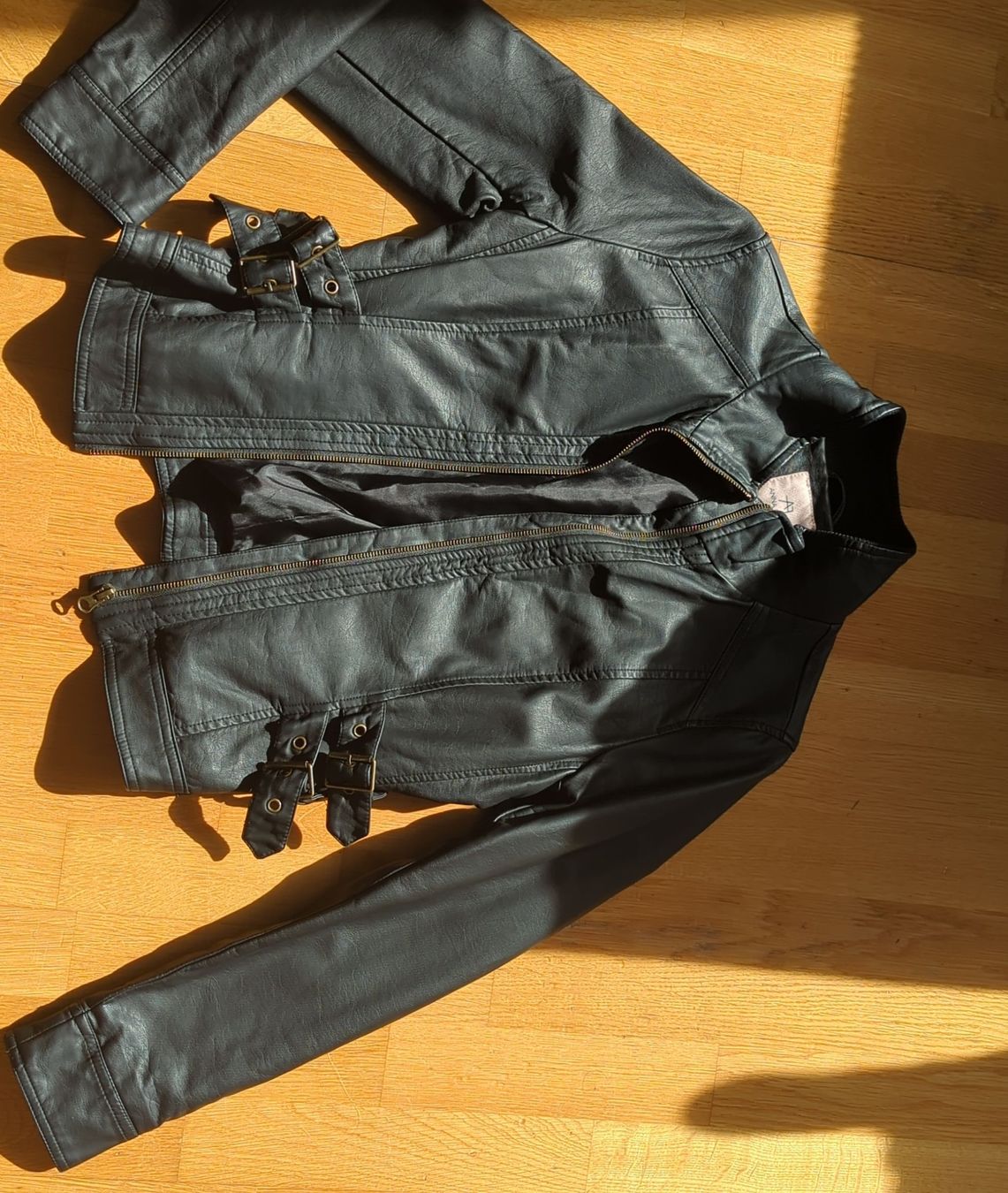 Anna Field Giacche: Kunstlederjacke schwarz - Grösse S/36 Anna Field – Usato da Winterthur venduto da Glauriane