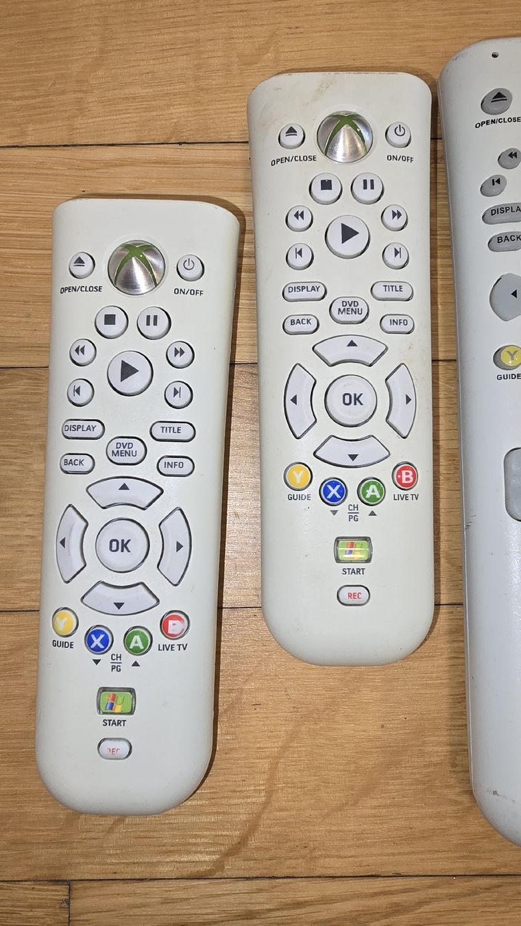 Microsoft Telecomandi: Xbox 360 Fernbedienung – Usato da Lenzburg venduto da cameleoncolor 2